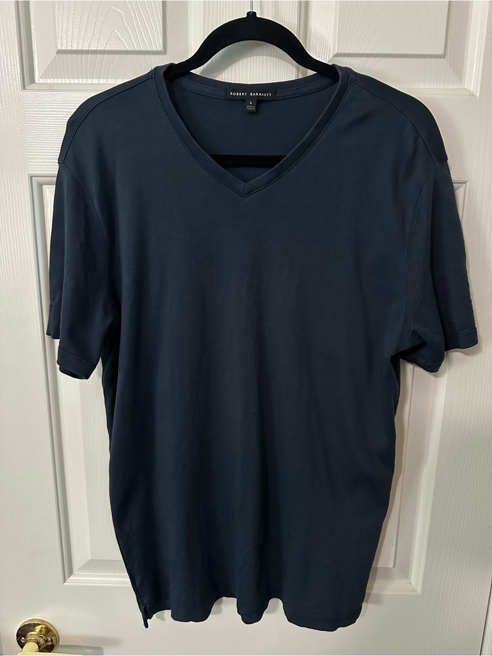 Robert Barakett Men's Navy V-Neck Shirt Large